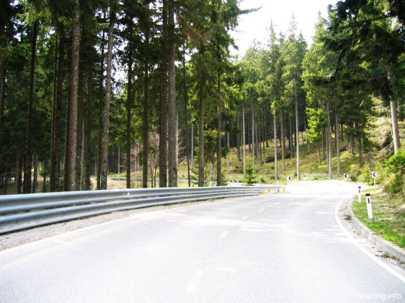 racetrack_11.jpg