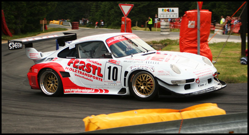 r07_004_10_pregartner_porsche_gt2.jpg